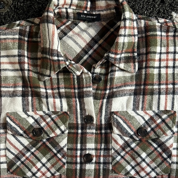 Blu Pepper Plaid Button-Up Shirt Jacket Shacket - Picture 3 of 3